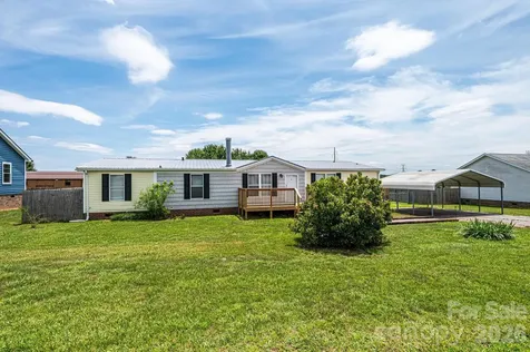 2385 Arrowwood Drive Hickory NC 28601