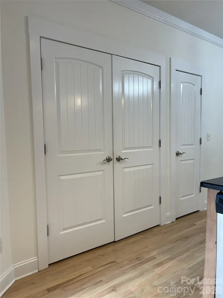527 Dubois Court Charlotte NC 28208