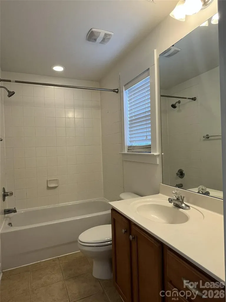 527 Dubois Court Charlotte NC 28208