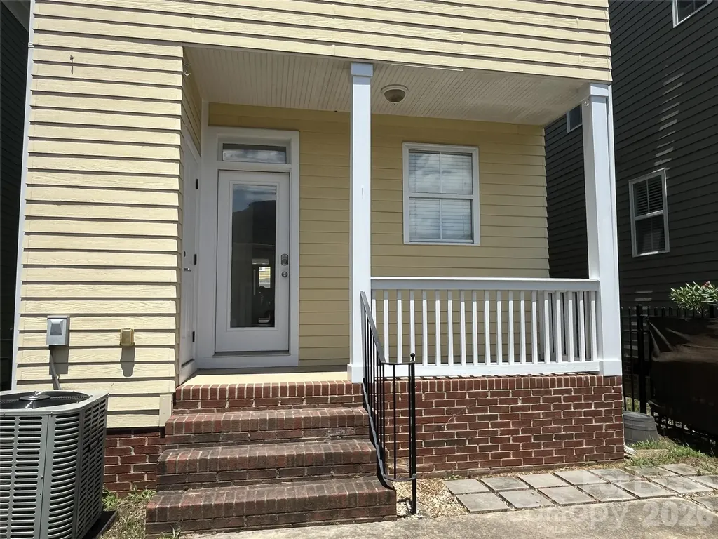 527 Dubois Court Charlotte NC 28208