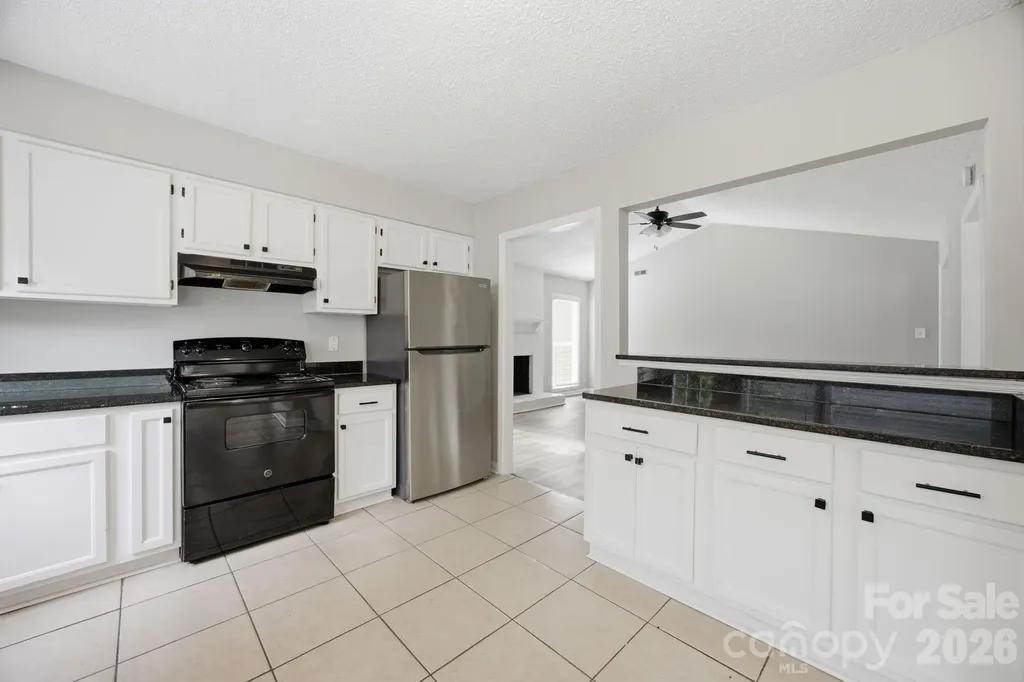5317 Caradon Drive Charlotte NC 28227