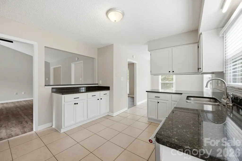 5317 Caradon Drive Charlotte NC 28227