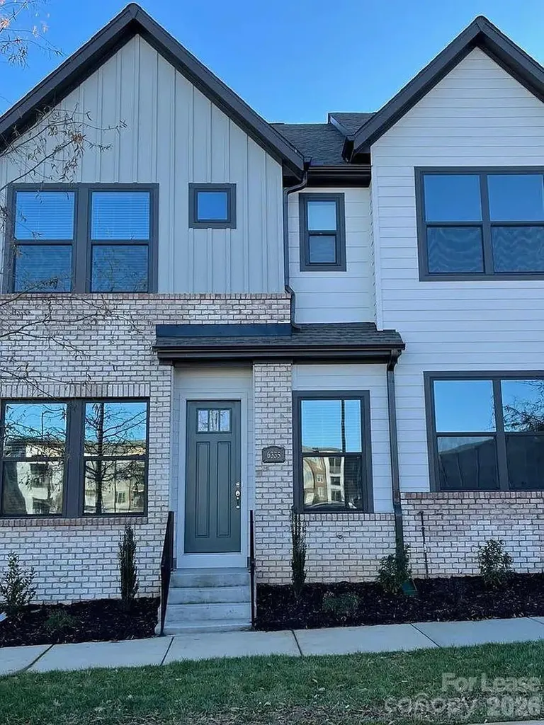 6335 Southgrove Street Charlotte NC 28277