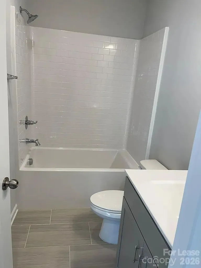 6335 Southgrove Street Charlotte NC 28277