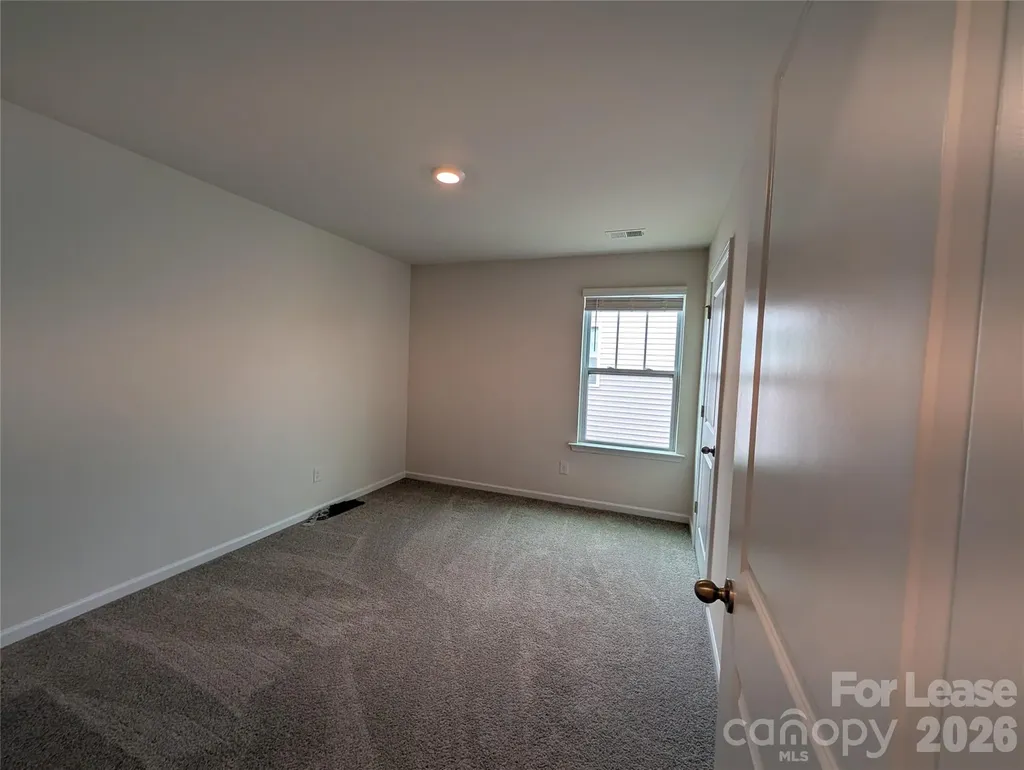 121 Sycamore Springs Drive Statesville NC 28677