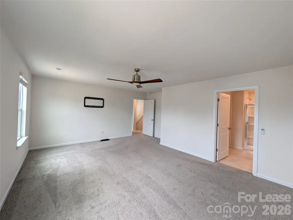 121 Sycamore Springs Drive Statesville NC 28677