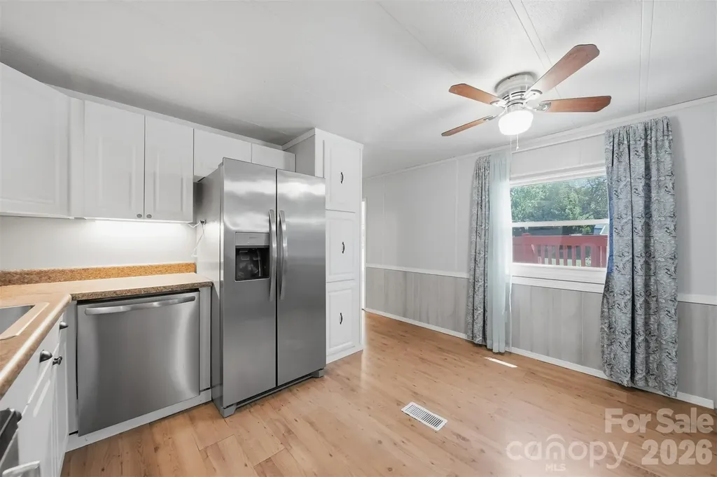 5404 B J Drive Conover NC 28613