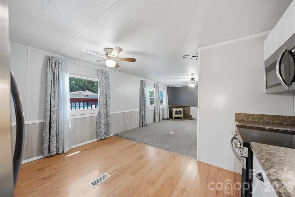5404 B J Drive Conover NC 28613