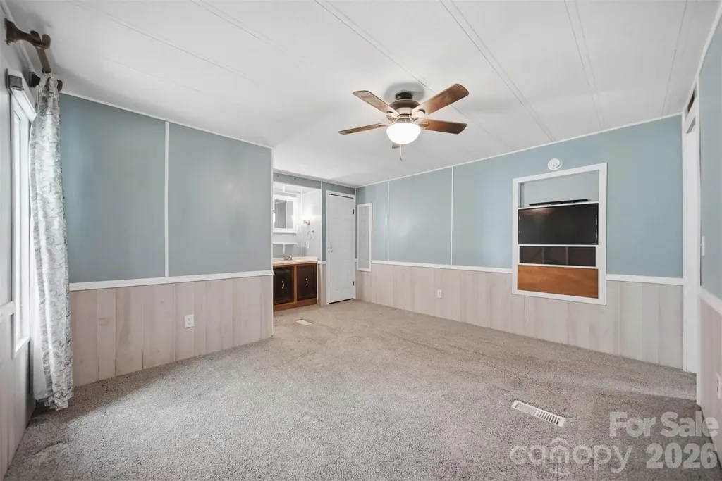 5404 B J Drive Conover NC 28613