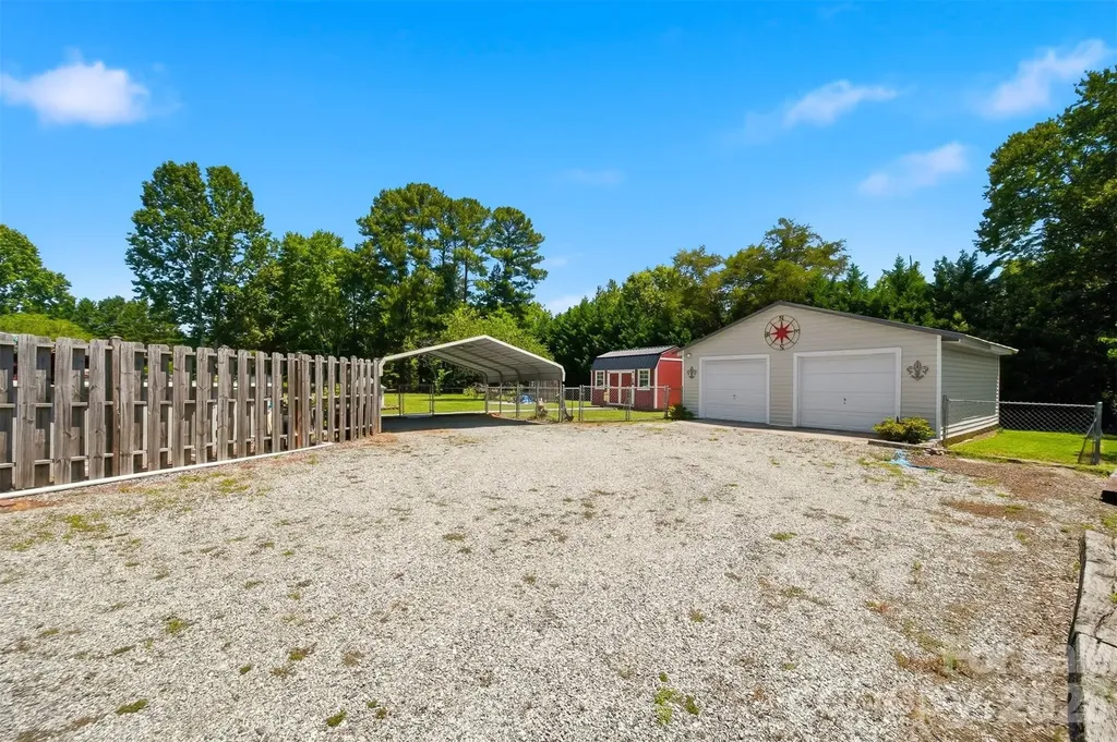 5404 B J Drive Conover NC 28613