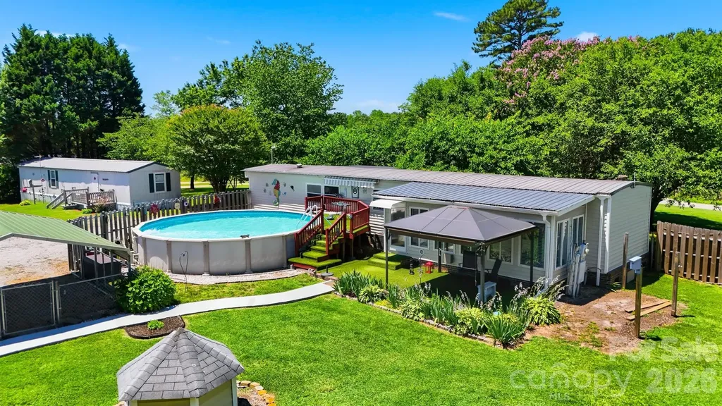 5404 B J Drive Conover NC 28613