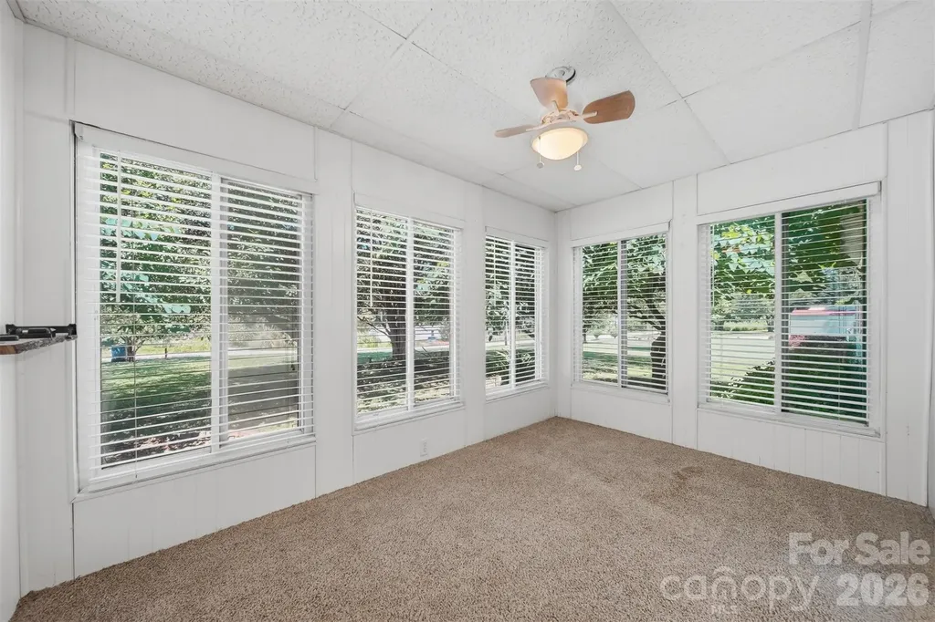 5404 B J Drive Conover NC 28613