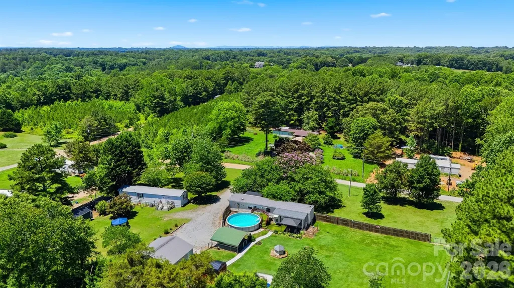 5404 B J Drive Conover NC 28613