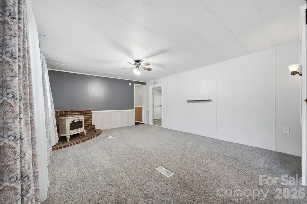 5404 B J Drive Conover NC 28613