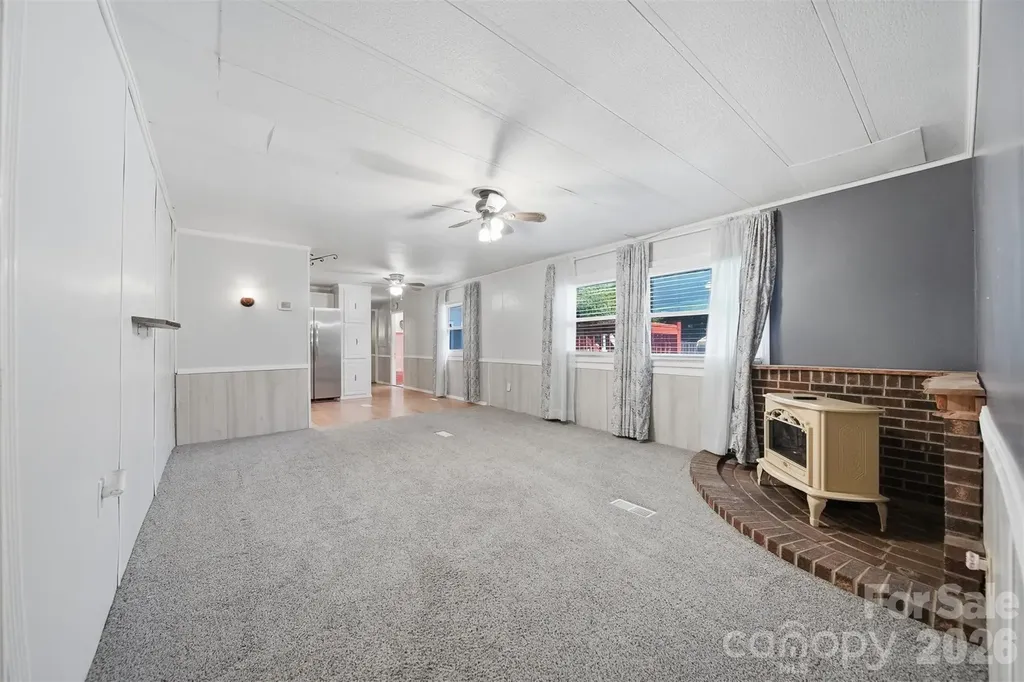 5404 B J Drive Conover NC 28613