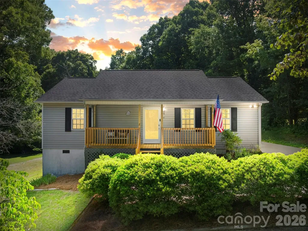 362 N Nc Highway 109 Highway Thomasville NC 27360