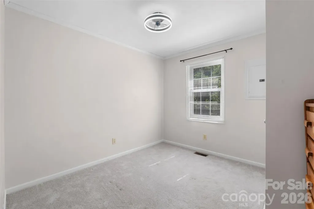 362 N Nc Highway 109 Highway Thomasville NC 27360