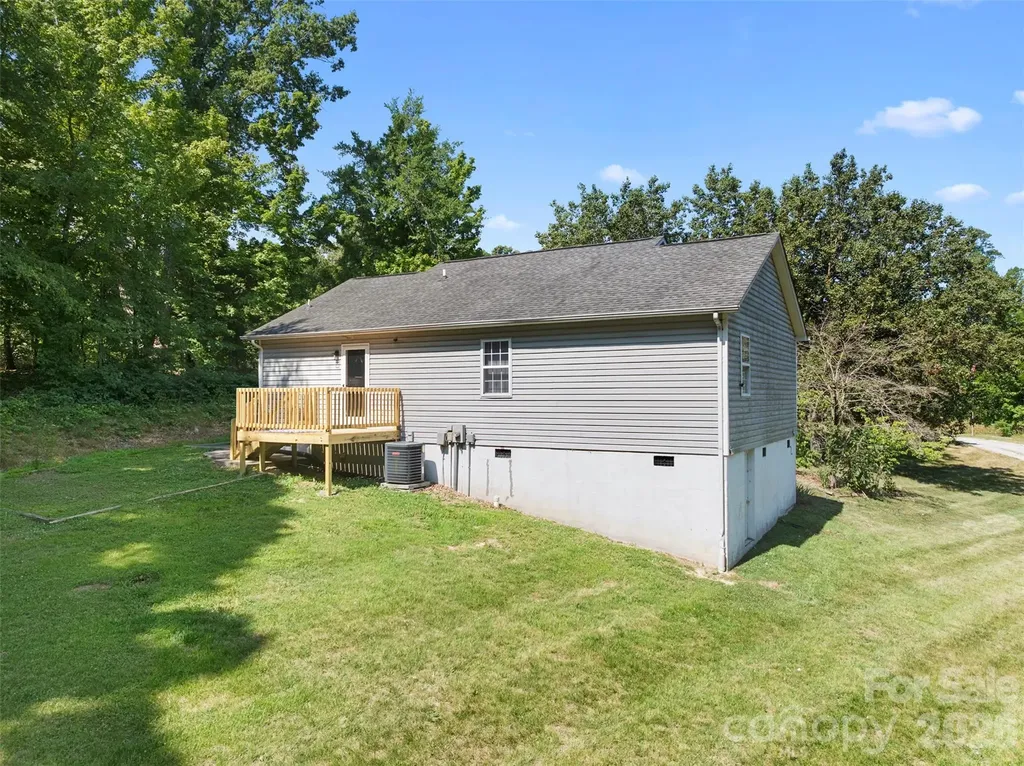 362 N Nc Highway 109 Highway Thomasville NC 27360