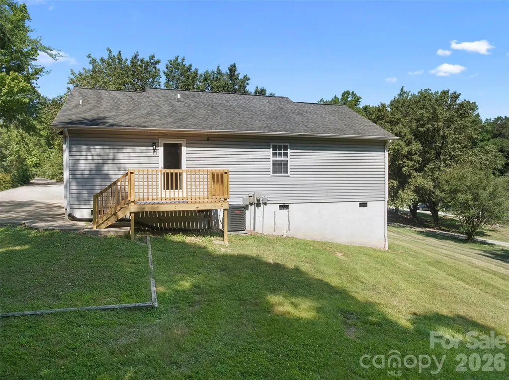 362 N Nc Highway 109 Highway Thomasville NC 27360