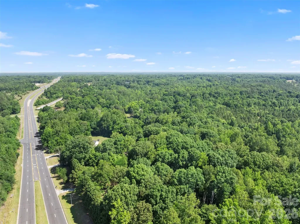 362 N Nc Highway 109 Highway Thomasville NC 27360