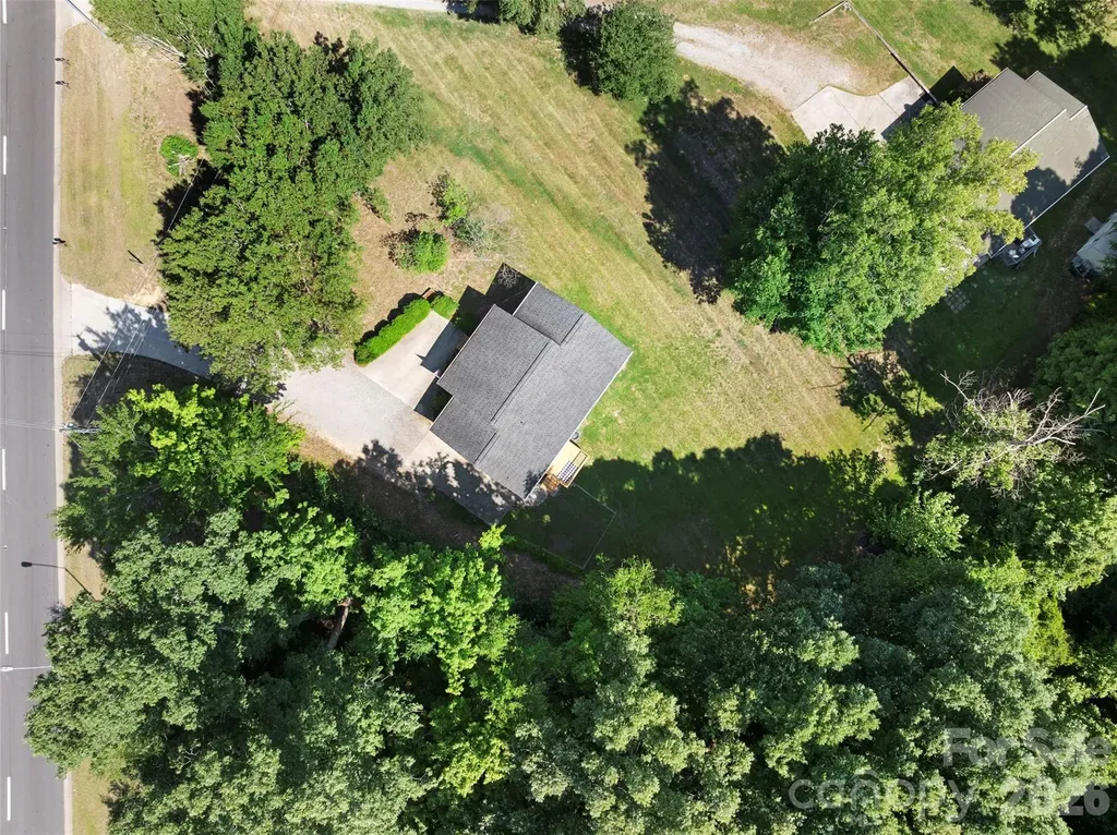 362 N Nc Highway 109 Highway Thomasville NC 27360