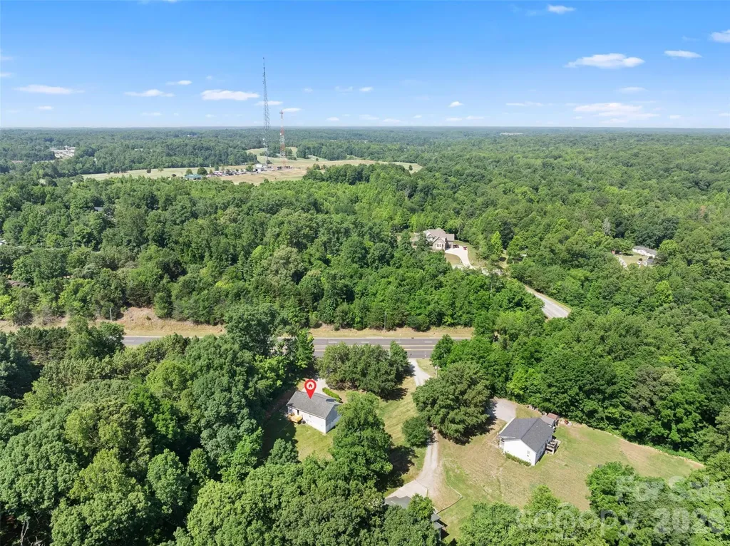 362 N Nc Highway 109 Highway Thomasville NC 27360
