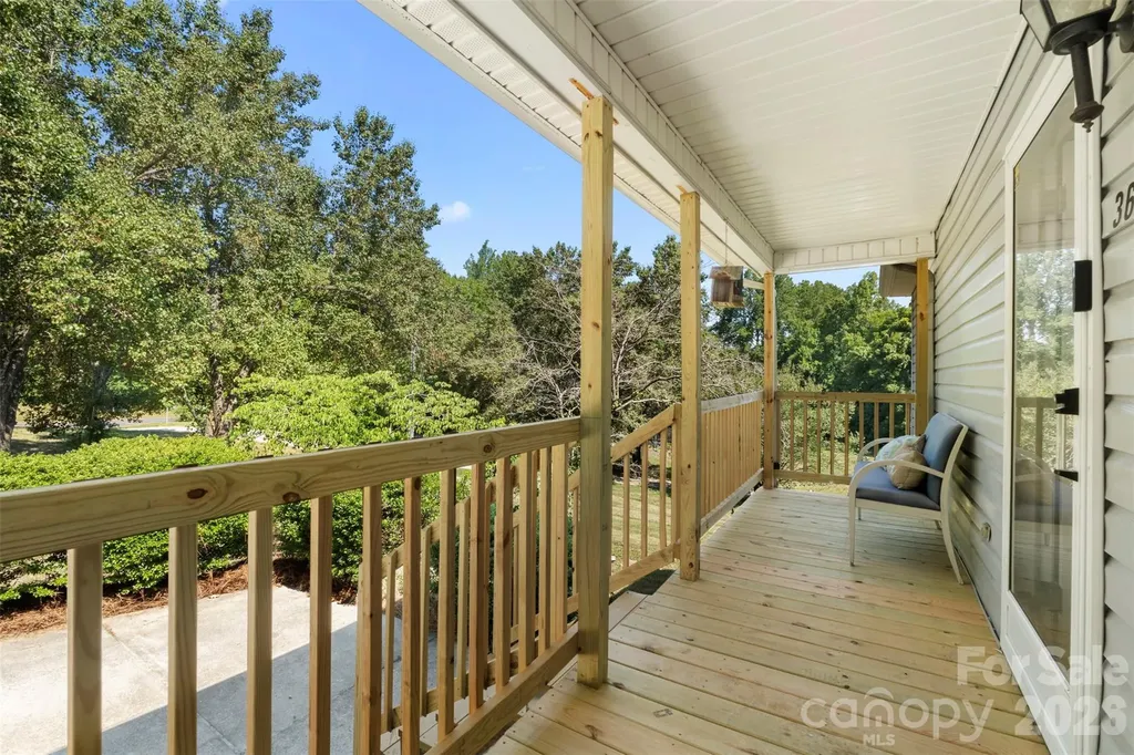 362 N Nc Highway 109 Highway Thomasville NC 27360
