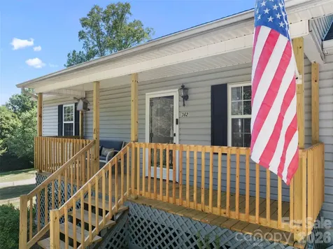 362 N Nc Highway 109 Highway Thomasville NC 27360