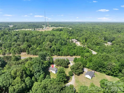 362 N Nc Highway 109 Highway Thomasville NC 27360