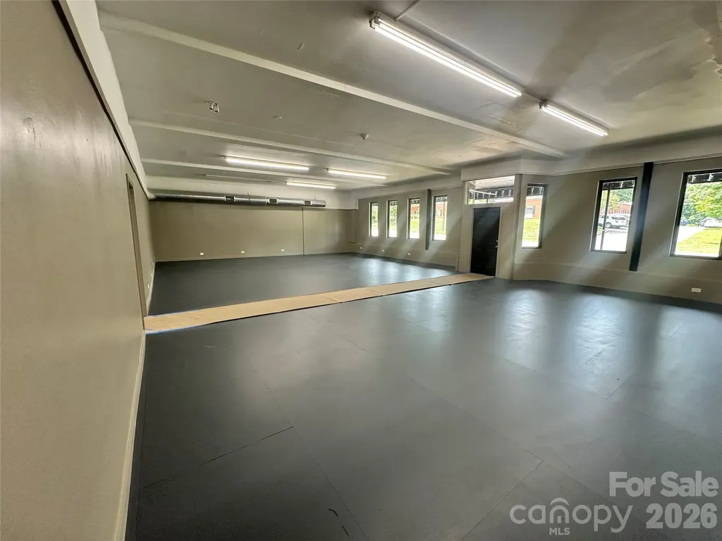 1401 S Salisbury Avenue Spencer NC 28159