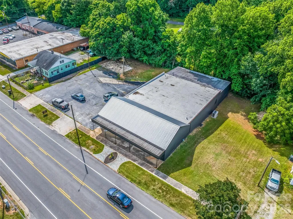 1401 S Salisbury Avenue Spencer NC 28159