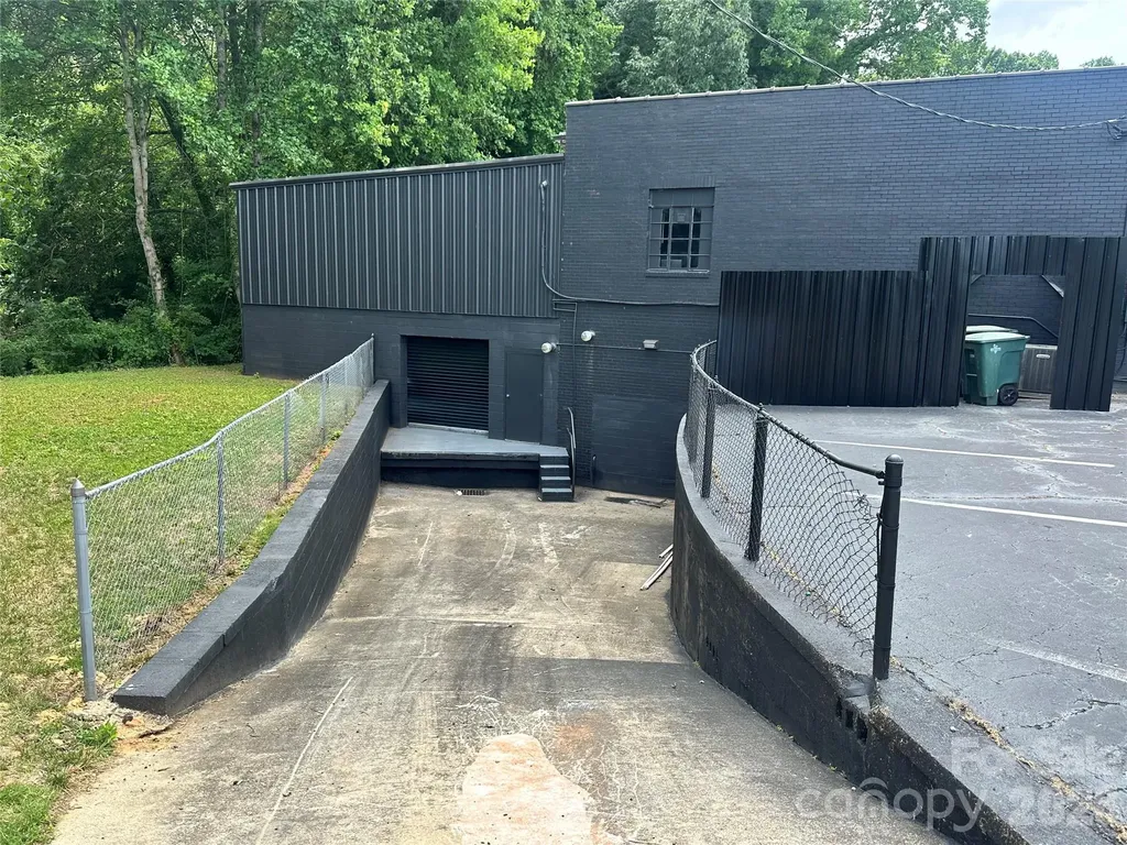 1401 S Salisbury Avenue Spencer NC 28159