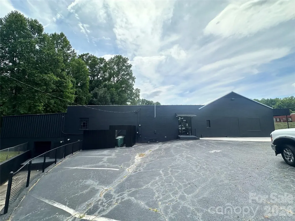 1401 S Salisbury Avenue Spencer NC 28159