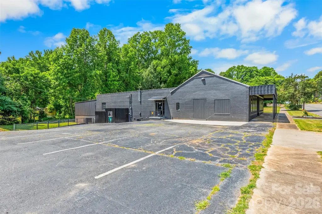 1401 S Salisbury Avenue Spencer NC 28159