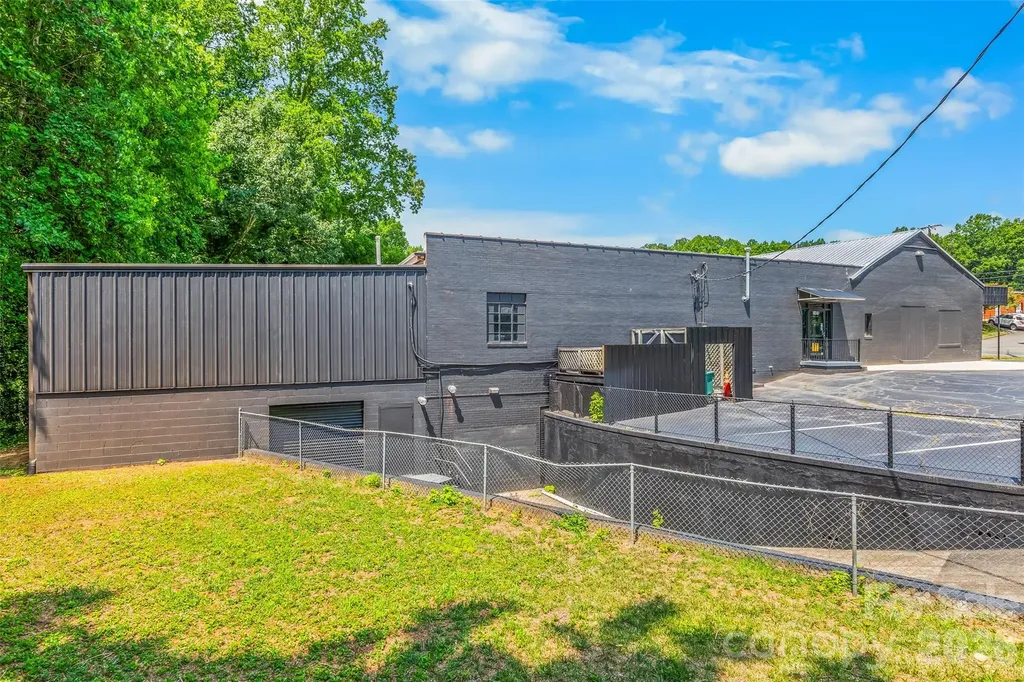 1401 S Salisbury Avenue Spencer NC 28159