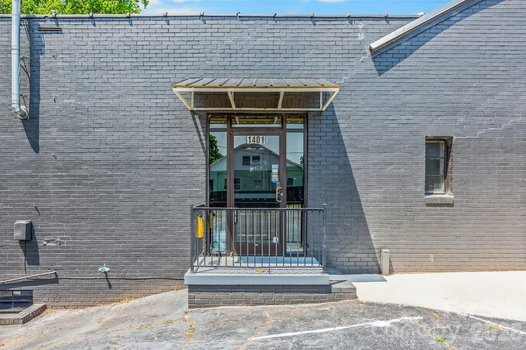 1401 S Salisbury Avenue Spencer NC 28159