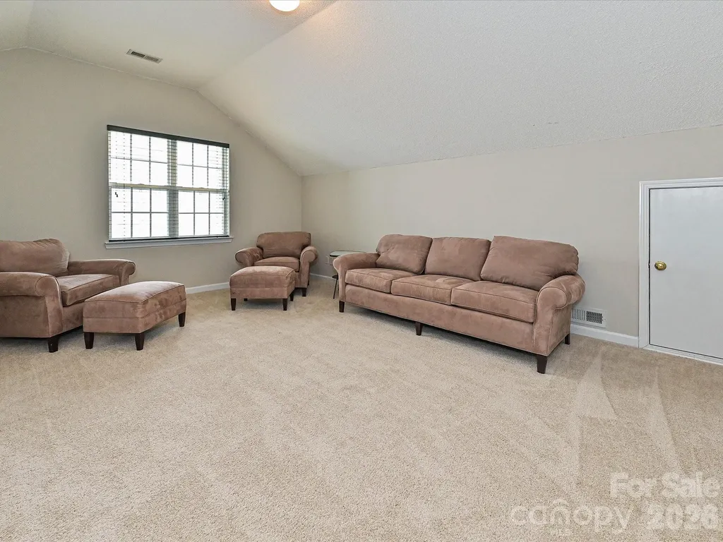 6719 Reedy Creek Road Charlotte NC 28215