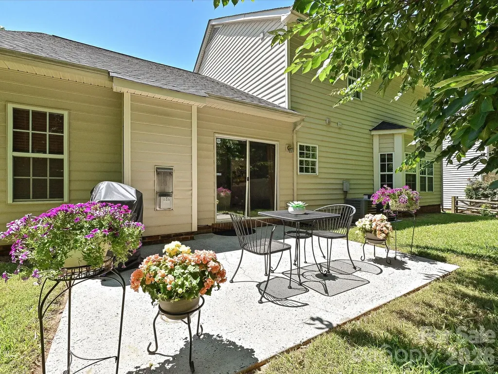 6719 Reedy Creek Road Charlotte NC 28215