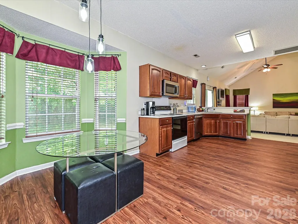 6719 Reedy Creek Road Charlotte NC 28215