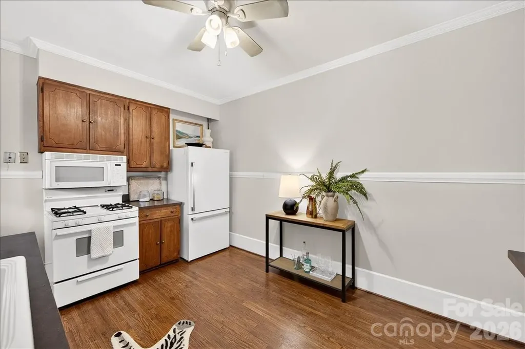 524 Hawthorne Lane Charlotte NC 28204