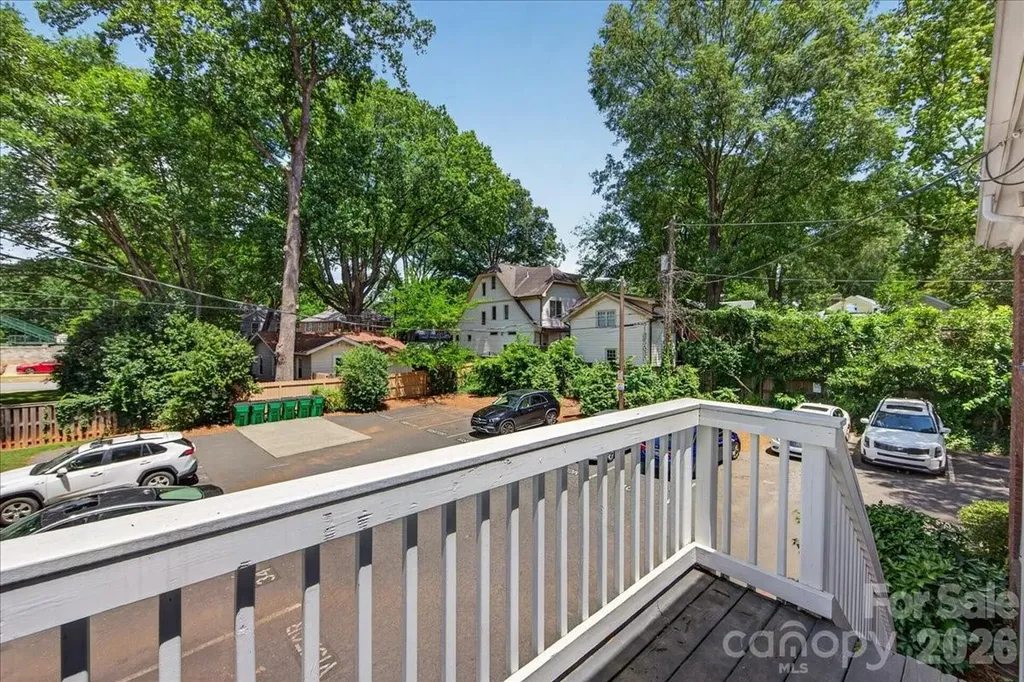 524 Hawthorne Lane Charlotte NC 28204