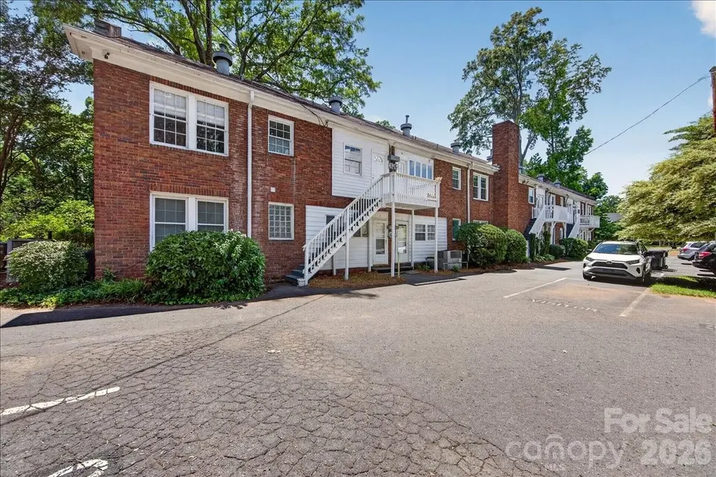 524 Hawthorne Lane Charlotte NC 28204