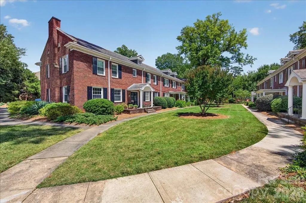 524 Hawthorne Lane Charlotte NC 28204