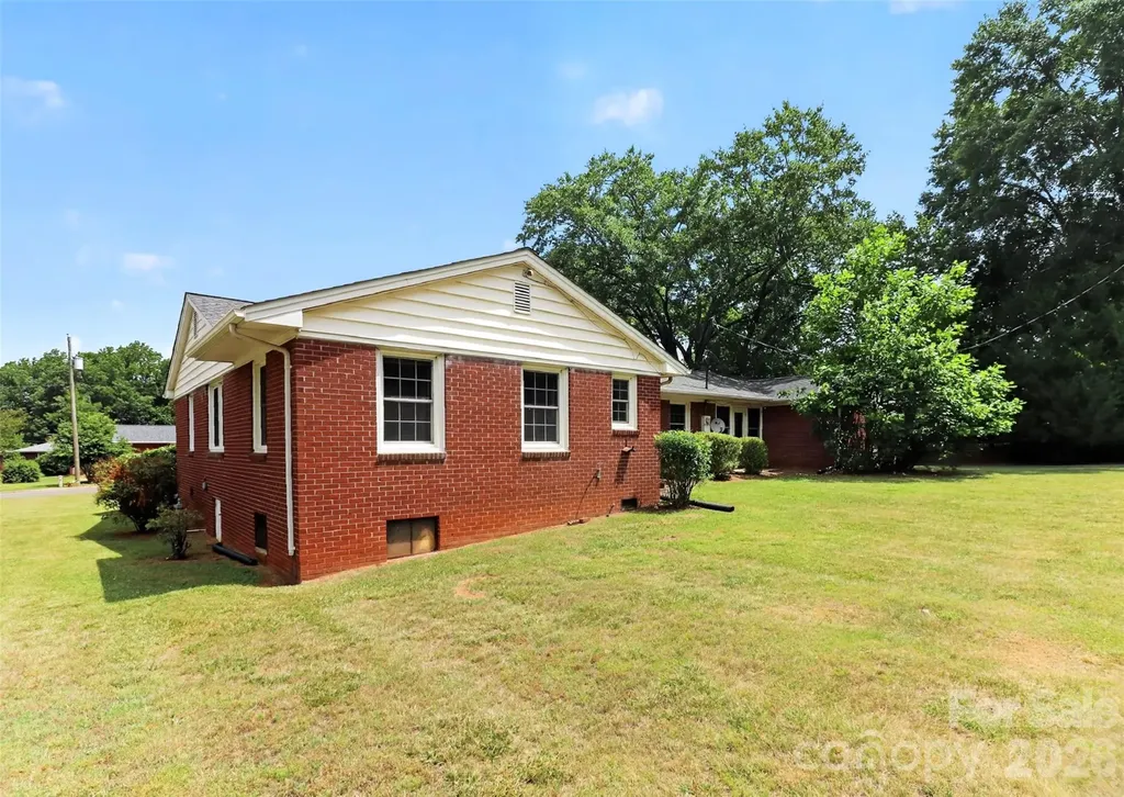 703 Norwood Street Shelby NC 28150