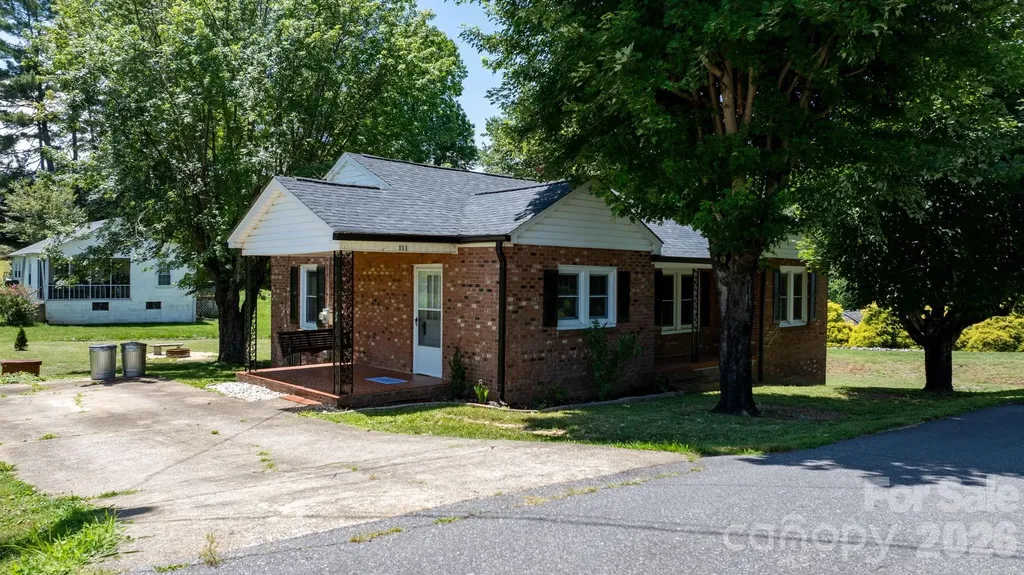 111 Cross Memorial Avenue Morganton NC 28655