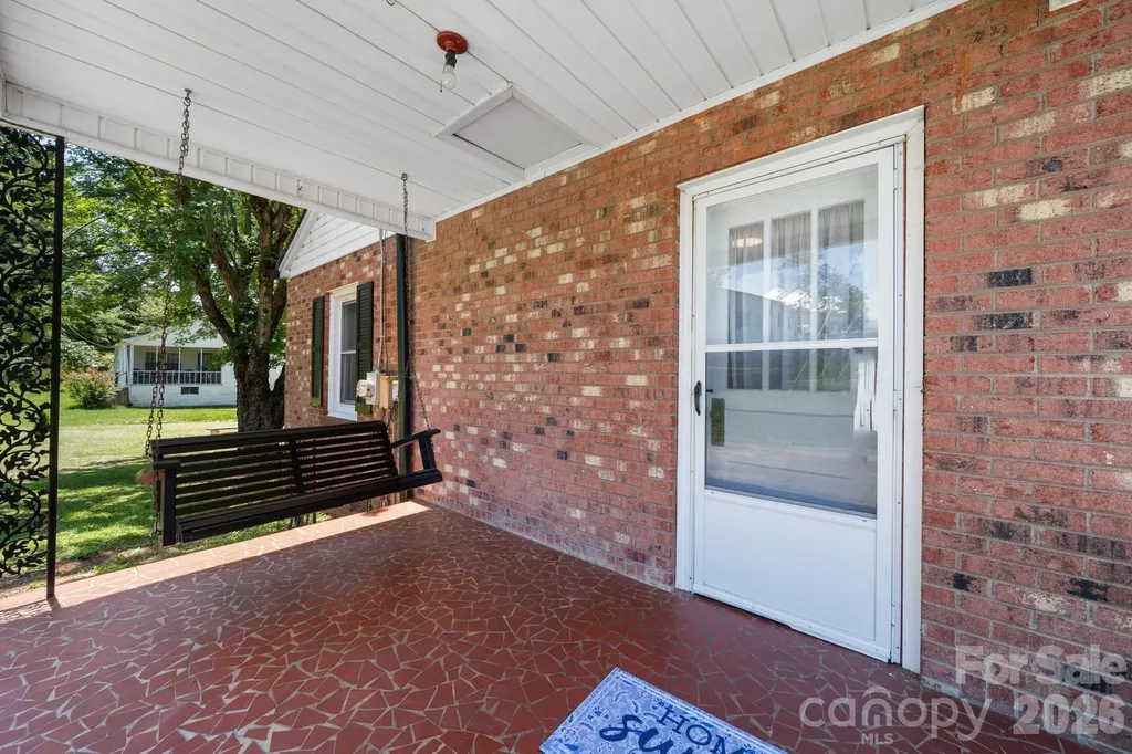 111 Cross Memorial Avenue Morganton NC 28655