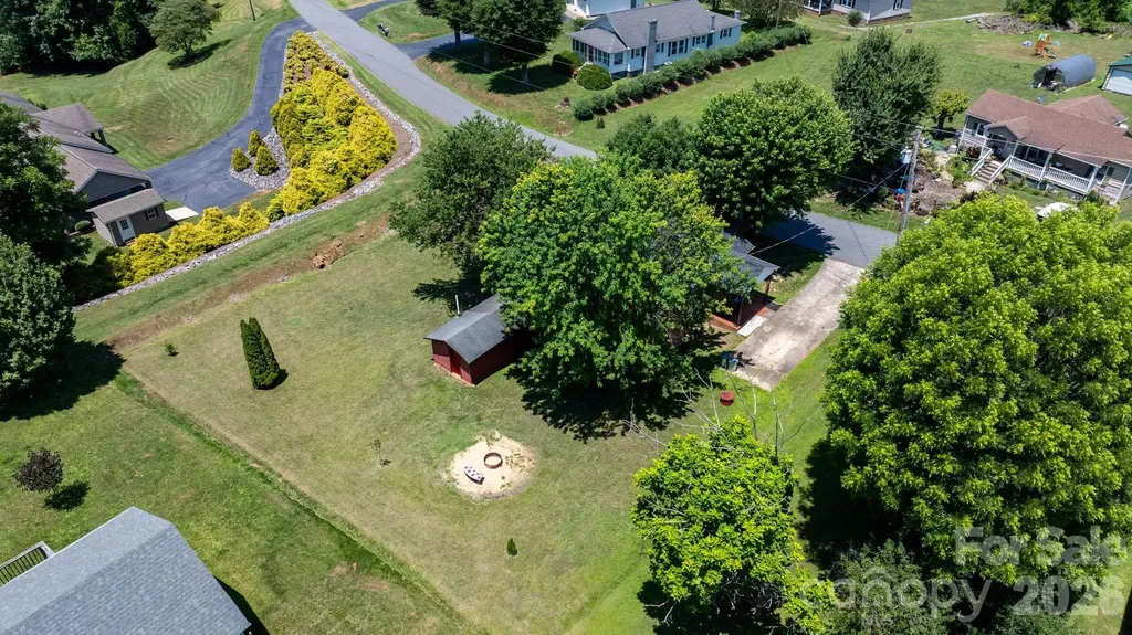 111 Cross Memorial Avenue Morganton NC 28655