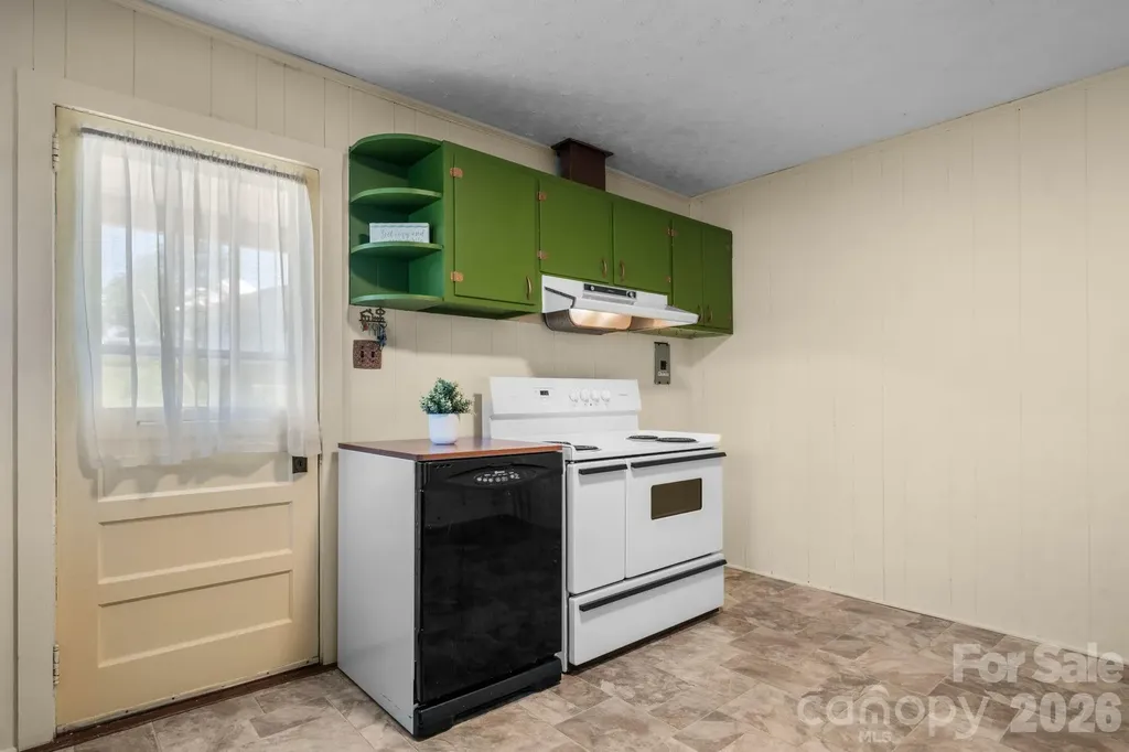 111 Cross Memorial Avenue Morganton NC 28655