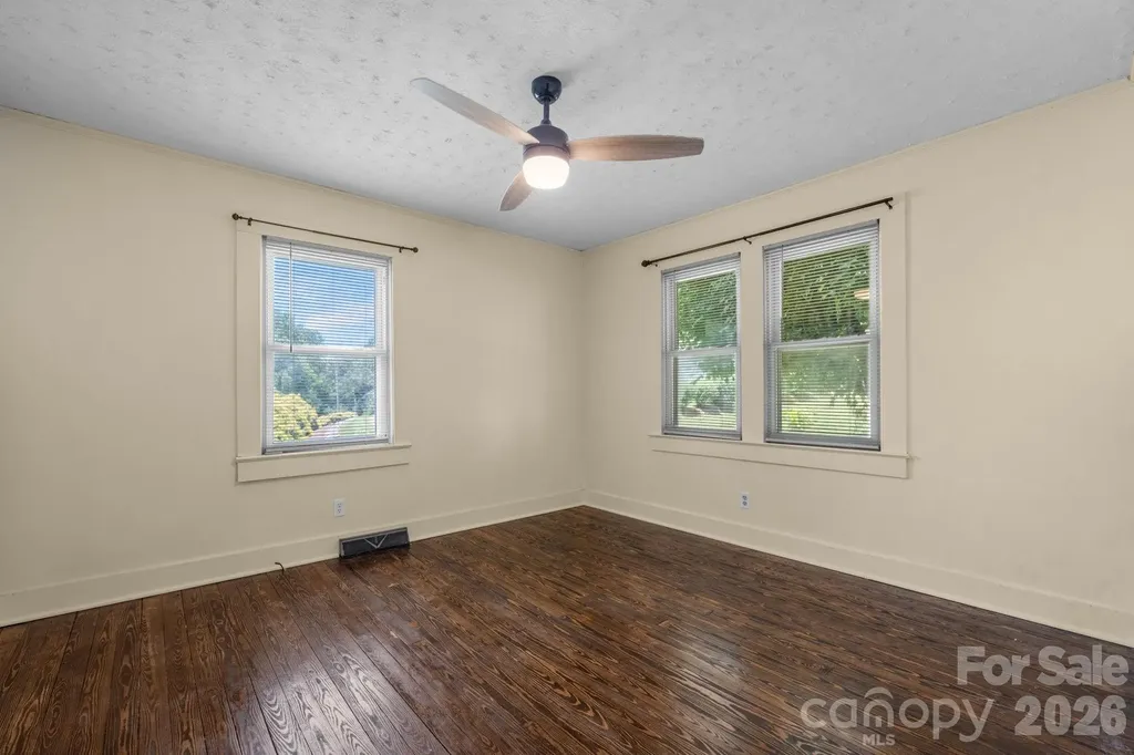 111 Cross Memorial Avenue Morganton NC 28655
