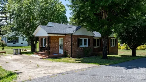 111 Cross Memorial Avenue Morganton NC 28655